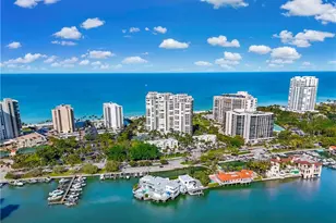 4021 Gulf Shore Blvd N, Naples, FL 34103 - Photo 20