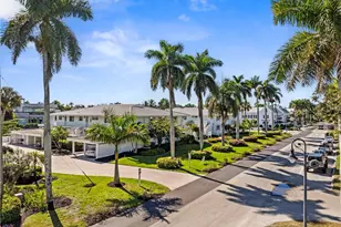320 14th Ave S, Naples, FL 34102 - Photo 14