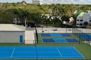 4051 Gulf Shore Blvd N, Naples, FL 34103 - Photo 8