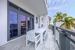 875 6th Ave S, Naples, FL 34102 - Photo 26