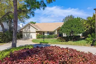 811 Arrowhead Ln, Naples, FL 34108 - Photo 1