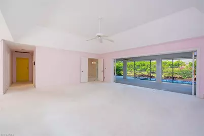 811 Arrowhead Ln, Naples, FL 34108 - Photo 6