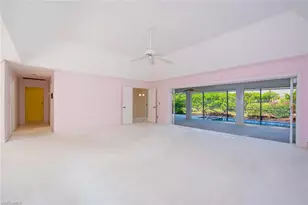 811 Arrowhead Ln, Naples, FL 34108 - Photo 6