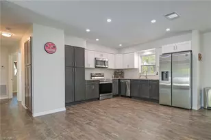 1221 22nd Ave NE, Naples, FL 34120 - Photo 8