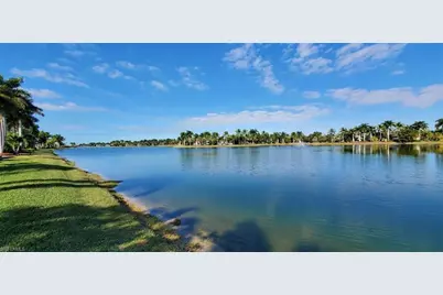 4445 Southern Breeze Dr, Naples, FL 34114 - Photo 2