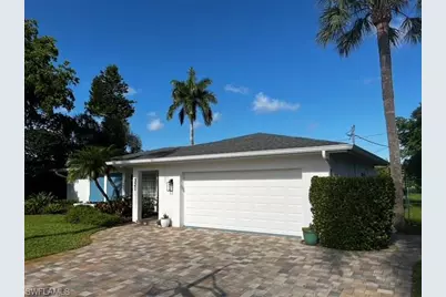 321 Burning Tree Dr, Naples, FL 34105 - Photo 2