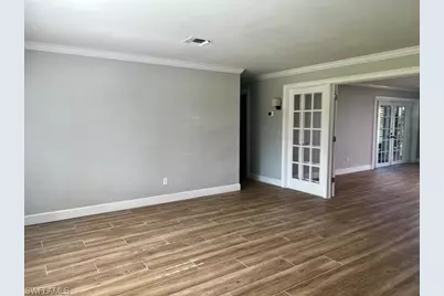 321 Burning Tree Dr, Naples, FL 34105 - Photo 8