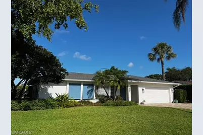 321 Burning Tree Dr, Naples, FL 34105 - Photo 1