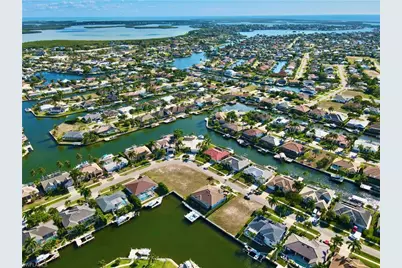 1540 Buccaneer Ct, Marco Island, FL 34145 - Photo 14