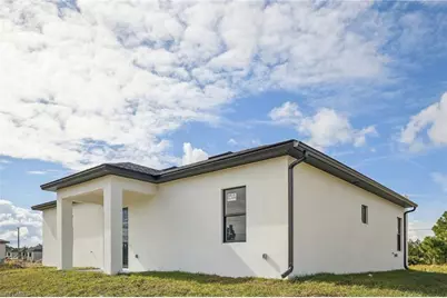 2004 Curry Ave N, Lehigh Acres, FL 33971 - Photo 24
