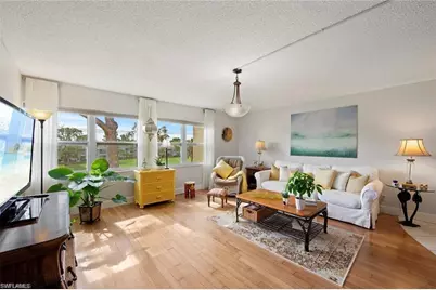 1085 Forest Lakes Dr #8305, Naples, FL 34105 - Photo 8