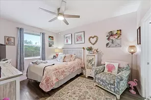 422 Valerie Way, Naples, FL 34104 - Photo 10