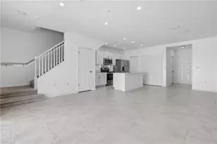 14107 Oviedo Pl, Fort Myers, FL 33905 - Photo 8