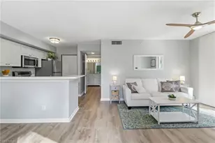 1260 Wildwood Lakes Blvd, Naples, FL 34104 - Photo 4