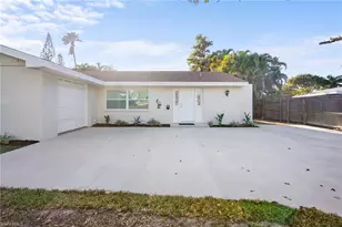 3581 Corana Way, Naples, FL 34105 - Photo 26