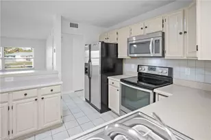 3581 Corana Way, Naples, FL 34105 - Photo 16