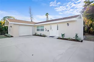 3581 Corana Way, Naples, FL 34105 - Photo 1