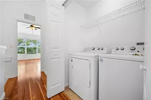 880 Hampton Cir, Naples, FL 34105 - Photo 22