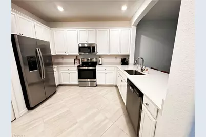 2084 Wellington St, Naples, FL 34120 - Photo 2