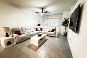 2084 Wellington St, Naples, FL 34120 - Photo 4