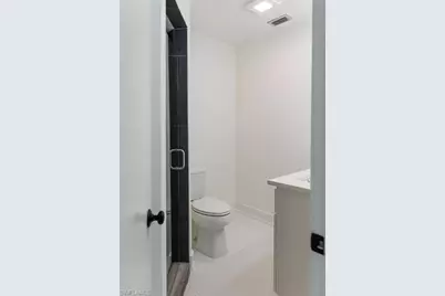 5588 Wendy Ln, Naples, FL 34112 - Photo 22