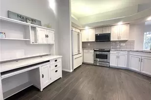 6922 Satinleaf Rd N, Naples, FL 34109 - Photo 4