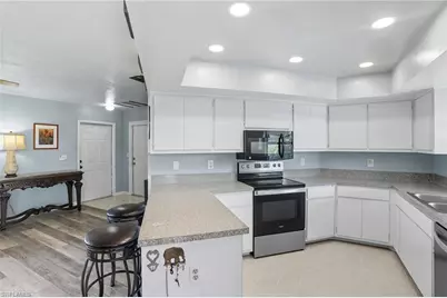 516 Roosevelt Ave, Lehigh Acres, FL 33936 - Photo 6