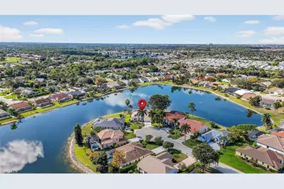 6687 Huntley Ln S, Naples, FL 34104 - Photo 8