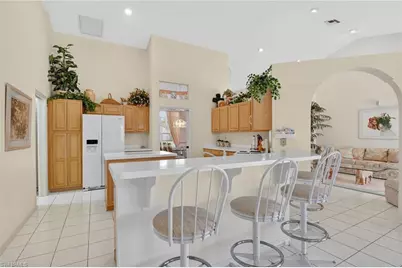 6687 Huntley Ln S, Naples, FL 34104 - Photo 10