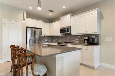 6954 Avalon Cir #706, Naples, FL 34112 - Photo 10