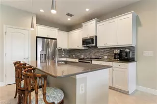 6954 Avalon Cir, Naples, FL 34112 - Photo 10