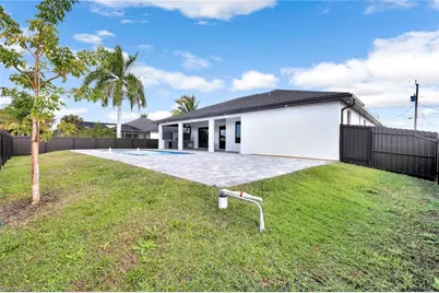 1020 NW 33rd Pl, Cape Coral, FL 33993 - Photo 32