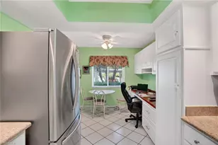 420 Fox Haven Dr, Naples, FL 34104 - Photo 6