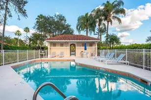 963 Fountain Run, Naples, FL 34119 - Photo 12