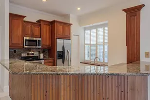 963 Fountain Run, Naples, FL 34119 - Photo 4