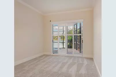 963 Fountain Run, Naples, FL 34119 - Photo 6
