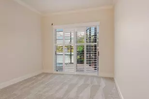 963 Fountain Run, Naples, FL 34119 - Photo 6