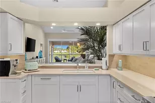 2215 Chesterbrook Ct, Naples, FL 34109 - Photo 10