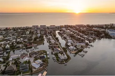 271 Randy Ln, Fort Myers Beach, FL 33931 - Photo 36