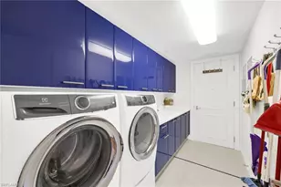 13675 Vanderbilt Dr, Naples, FL 34110 - Photo 42