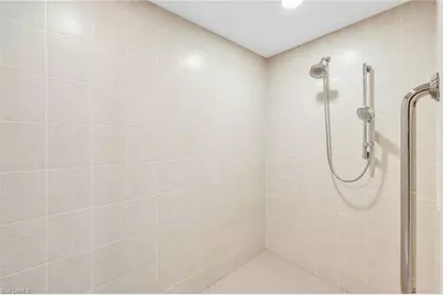 13675 Vanderbilt Dr #605, Naples, FL 34110 - Photo 32