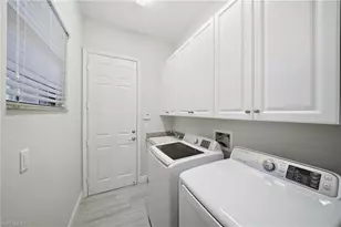 3418 Tigris Ln, Naples, FL 34119 - Photo 22