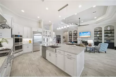 9030 Sorreno Ct, Naples, FL 34119 - Photo 12