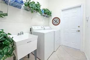 948 Chesapeake Bay Ct, Naples, FL 34120 - Photo 26