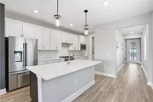 20060 KIngmont Dr, Estero, FL 33928 - Photo 8