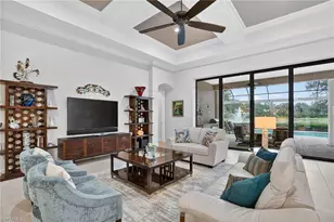 7255 Lantana Cir, Naples, FL 34119 - Photo 6