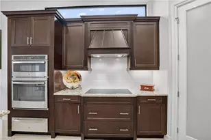 7255 Lantana Cir, Naples, FL 34119 - Photo 12