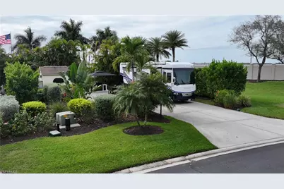 4628 Southern Breeze Dr, Naples, FL 34114 - Photo 2