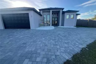 128 Nelson Rd N, Cape Coral, FL 33993 - Photo 6