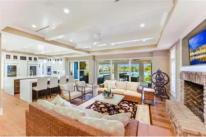 481 21st Ave S, Naples, FL 34102 - Photo 4